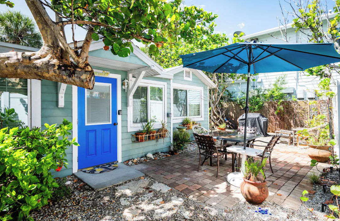Naut 2 Shabby Getaway: The Perfect Anna Maria Island Pine Avenue Bungalow