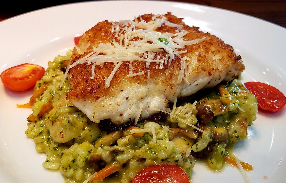 Doc Ford’s St Pete Pier: Ultimate Waterfront Dining