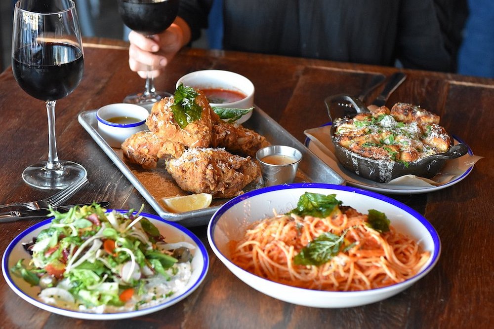 Noble Crust St Petersburg: Italian & Southern Fusion