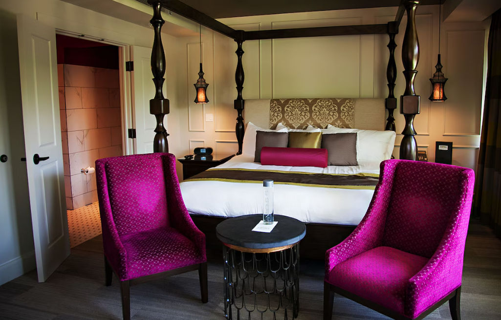 The Birchwood Review — Boutique Hotel on Beach Drive in St. Petersburg Florida The Birchwood Review — Boutique Hotel on Beach Drive in St. Petersburg Florida
