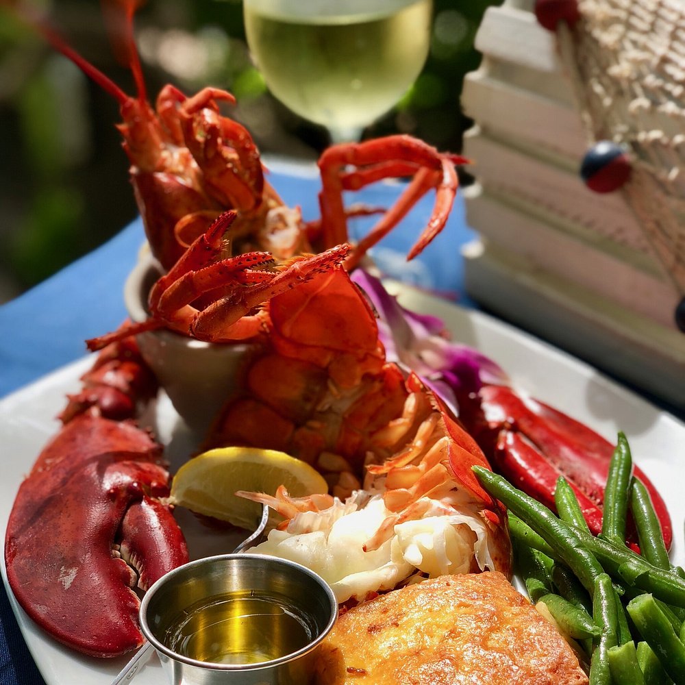 The Lazy Lobster of Longboat Review