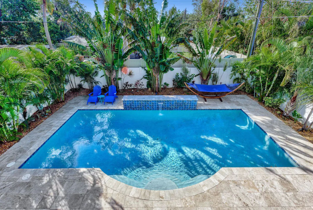 Siesta Key 5-Bedroom Vacation Rental with Heated Pool | The Periwinkle House Siesta Key 5-Bedroom Vacation Rental with Heated Pool | The Periwinkle House