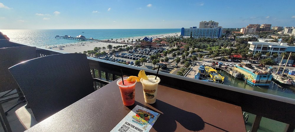 Best Rooftop Bars in Clearwater Beach, FL